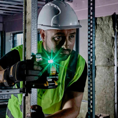 Нівелір лазерний DeWalt 18 В XR Li-Ion зелений промінь кронштейн кейс 2.74кг без АКБ та ЗП