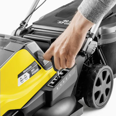 Karcher Газонокосарка акумуляторна LMO 4-18 Dual 18В акб 1х5А·год 37см 25-65мм Karcher Газонокосарка акумуляторна LMO 4-18 Dual 18В акб 1х5А·год 37см 25-65мм