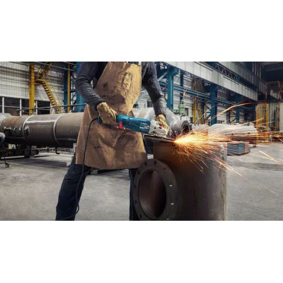 Bosch Шліфмашина кутова GWS 24-230 P, 230мм, 2400Вт, 8500об•хв, 5.7кг