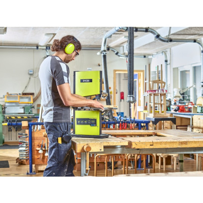 Ryobi Пила стрічкова RBS904, 350Вт, 1572мм, 19.6кг Ryobi Пила стрічкова RBS904, 350Вт, 1572мм, 19.6кг