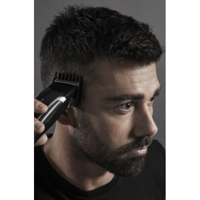 Машинка для стрижки Rowenta Driver, від мережі, роторний мотор, насадок-4, титан.напил., чорний Машинка для стрижки Rowenta Driver, від мережі, роторний мотор, насадок-4, титан.напил., чорний