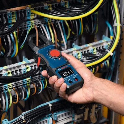 Кліщі електровимірювальні Bosch Professional GMC 600-15 0-600В 2AAх1.5В