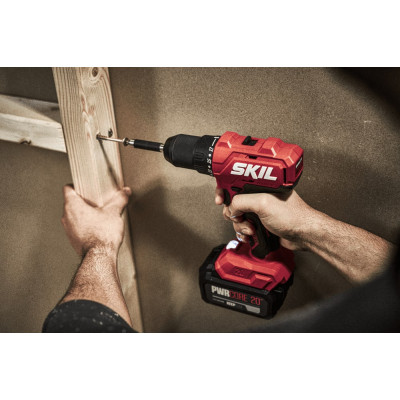 Шурупокрут-дриль акумуляторний SKIL 3011 HB 20В 2х2А·год 55Нм 450·1700об/хв 0.83кг кейс Шурупокрут-дриль акумуляторний SKIL 3011 HB 20В 2х2А·год 55Нм 450·1700об/хв 0.83кг кейс