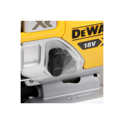 Лобзик акумуляторний DeWalt 18.0В XR Li-lon 1000-3200кол/хв хід 135мм 2.1кг без АКБ та ЗП Лобзик акумуляторний DeWalt 18.0В XR Li-lon 1000-3200кол/хв хід 135мм 2.1кг без АКБ та ЗП