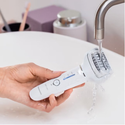 Епілятор Panasonic пінцетний, акумуляторний , пінцет.-60, волог.+сух., насадок-2, футляр , білий