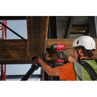 Гайковерт ударний акумуляторний Milwaukee M18 FHIW2F12-502X 18В АКБ 2х5А·год 0-2000об/хв 2034Нм 1/2