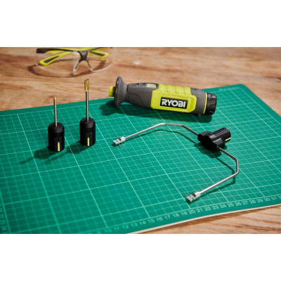 Термоніж акумуляторний Ryobi USB Lithium RHC4-120G 4В 2А·год 150/270°С 5 змінних насадок 0.13кг