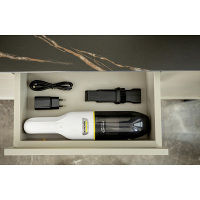 Karcher Пилосос автомобільний CVH 3 Plus, 70Вт, конт пил -0.15л, автон. робота до 20хв, білий Karcher Пилосос автомобільний CVH 3 Plus, 70Вт, конт пил -0.15л, автон. робота до 20хв, білий