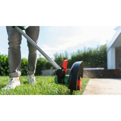 Тример садовий акумуляторний Bosch UniversalGrassCut 18V-260 1х2.5А·год 26см 2.3кг