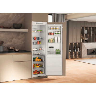 Холодильна камера Whirlpool вбудована, 177x54х54, 314л, А++, ST, інв., білий