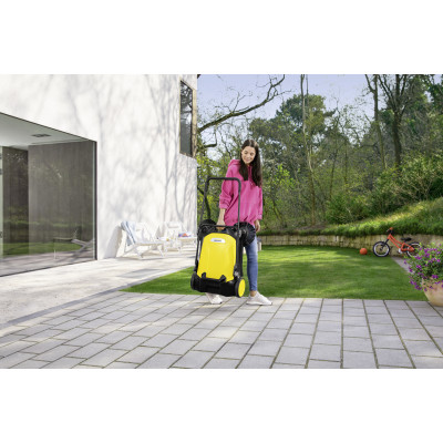 Karcher Підмітальна машина S 4 Twin Karcher Підмітальна машина S 4 Twin