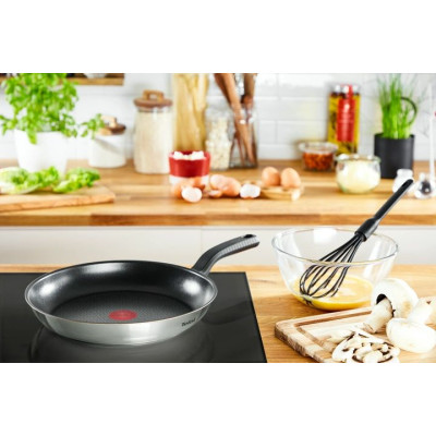 Сковорода Tefal Comfort Max, 26см, покриття Titanium, Thermo-Spot, нержавіюча cталь