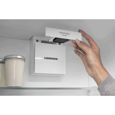 Холодильник Liebherr вбудований з нижн. мороз., 193.8x55.9х54.6, холод.відд.-215л, мороз.відд.-70л, 2дв., D, NF, диспл внутр., білий