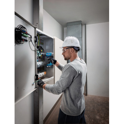 Шуруповерт-дрель ударный аккумуляторный Bosch GSB 183-LI 18В 1х2А-ч 21-56Нм 374-1815об-хв кейс 1.2кг