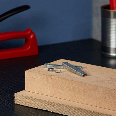 Скоби Bosch Professional тип 53, 6х11.4х0.74мм, 1000шт Скоби Bosch Professional тип 53, 6х11.4х0.74мм, 1000шт