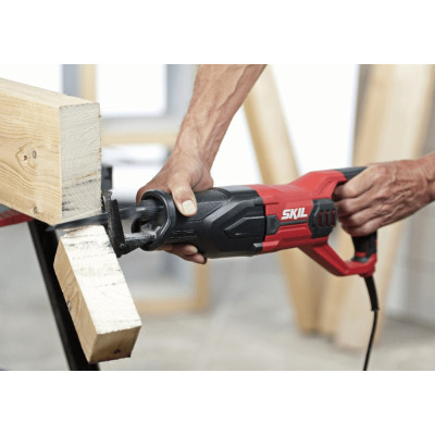 Пила шабельна SKIL 4961 AA 900Вт пропил 200мм хід 29мм 3кг