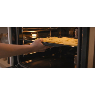 Духова шафа Gorenje електрична, 77л, A, пара, дисплей, макс.темпер.-300,  білий