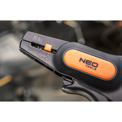 Neo Tools Знімач ізоляції Neo Tools, автоматичний, 0.5-6мм кв., кусачки, регулювання довжини, 195мм Neo Tools Знімач ізоляції Neo Tools, автоматичний, 0.5-6мм кв., кусачки, регулювання довжини, 195мм
