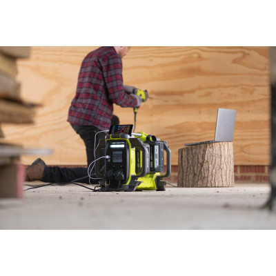 Инвертор напряжения аккумуляторный Ryobi RY36BI1800A-250, 36В MAX POWER, АКБ 2 х 5Ач, 1800Вт (3000 Вт пиковая) (5133005317)
