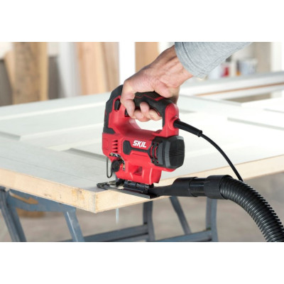 Лобзик SKIL 4530 AA 550Вт 3000хід/хв хід 18мм 2.1кг Лобзик SKIL 4530 AA 550Вт 3000хід/хв хід 18мм 2.1кг