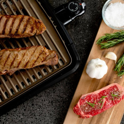Гриль George Foreman барбекю Smokeless BBQ Grill 1606Вт, темп. режимів-3, з`ємні пластини, пластик, чорний