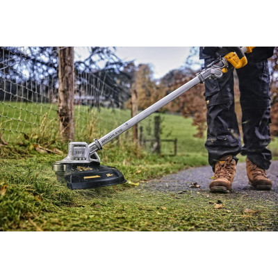 Тример садовий акумуляторний DeWalt 18В 36см ліска 3.6кг без АКБ та ЗП Тример садовий акумуляторний DeWalt 18В 36см ліска 3.6кг без АКБ та ЗП