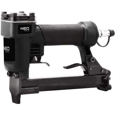 Степлер пневматичний Neo Tools, скоби 6-16мм тип 80, 8бар, захисні окуляри, скоби, кейс, 1.2кг Степлер пневматичний Neo Tools, скоби 6-16мм тип 80, 8бар, захисні окуляри, скоби, кейс, 1.2кг