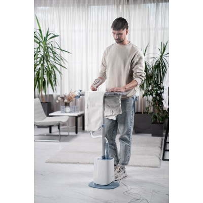 Відпарювач Ardesto вертикальний IR-S26, 1800Вт, 2600мл, вішалка, нерж. сталь, білий+сірий Відпарювач Ardesto вертикальний IR-S26, 1800Вт, 2600мл, вішалка, нерж. сталь, білий+сірий