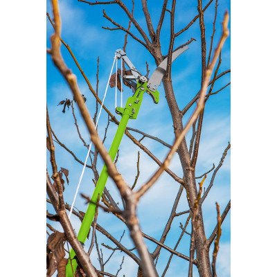 Сучкорез высотный с ножовкой Verto, контактный, храповый механизм, d 30мм (совместим со штангой телескопической 15g261) (15G260) Сучкорез высотный с ножовкой Verto, контактный, храповый механизм, d 30мм (совместим со штангой телескопической 15g261) (15G260)