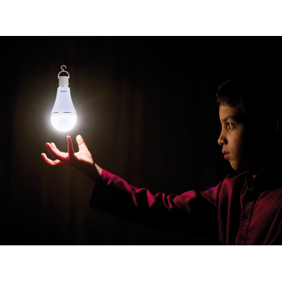 Лампа OSRAM LED E27 8Вт 806Лм 2700К A60 акумуляторна