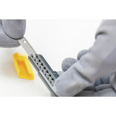 Ніж Stanley SM, сегментоване лезо 9мм, корпус пластик, 130мм