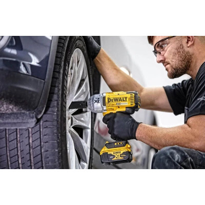 Гайковерт ударний DeWalt XR Li-Ion 18В 950Нм 1900об/хв 240уд/хв 1/2