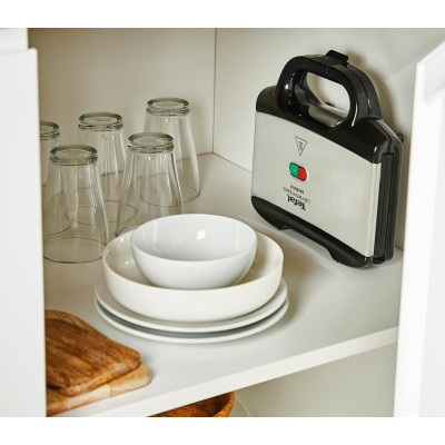 Сендвічмейкер Tefal Ultracompact 700Вт, 1 пластина-сендвіч, корпус-нержав.сталь/пластик, чорний