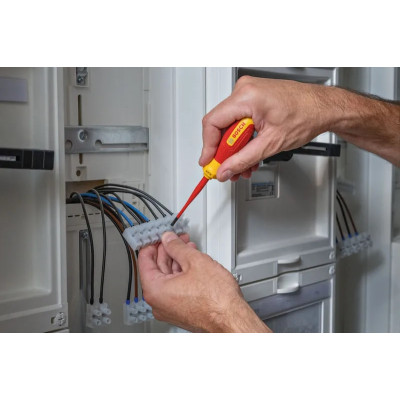 Викрутка Bosch Professional, SL3.5x75мм, VDE