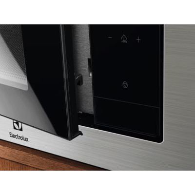 Мікрохвильова піч Electrolux вбудована, 25л, електрон. керування, 900Вт, гриль, дисплей, нерж Мікрохвильова піч Electrolux вбудована, 25л, електрон. керування, 900Вт, гриль, дисплей, нерж