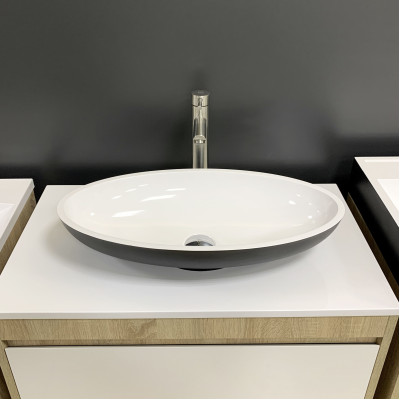 Раковина, умивальник Adamant ANDERE NEW, штучний камінь, овальна, без отвору для змішувача та переливу, 590х295х130мм, накладний, чорно-білий Раковина, умивальник Adamant ANDERE NEW, штучний камінь, овальна, без отвору для змішувача та переливу, 590х295х130мм, накладний, чорно-білий