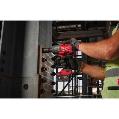 Гайковерт ударний акумуляторний Milwaukee M18 FHIW2F12-502X 18В АКБ 2х5А·год 0-2000об/хв 2034Нм 1/2