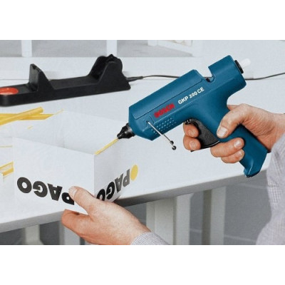 Пістолет клейовий Bosch Professional GKP 200 CE 500Вт стрижні 11мм 0.4кг подача 30г/хв Пістолет клейовий Bosch Professional GKP 200 CE 500Вт стрижні 11мм 0.4кг подача 30г/хв