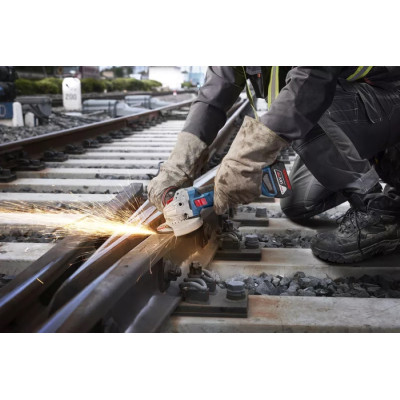 Шліфмашина кутова акумуляторна Bosch Professional GWS 18V-11S 125мм 18В 1x5А·год 0-9000об/хв 1.7кг кейс ЗП GAL1880CV