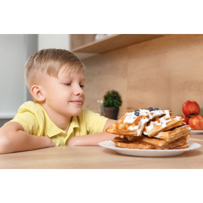 Сендвічмейкер Ardesto 700Вт, алюміній, 4 пластини, корпус-нержав.сталь/пластик, чорно-сріблястий