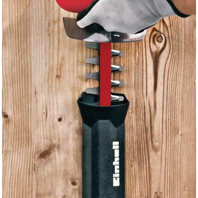 Кусторез сетевой Einhell GE-EH 7067 700Вт 67см шаг реза 30мм 3.7кг