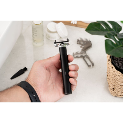 Бритва електр. ARDESTO One blade, Li-Ion, сух.+волог., тример, 4 насадки, чорний Бритва електр. ARDESTO One blade, Li-Ion, сух.+волог., тример, 4 насадки, чорний