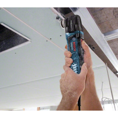 Многофункциональный инструмент реноватор Bosch Professional GOP 30-28 300Вт 8000-20000об/мин 1.5кг 0.601.237.001 Многофункциональный инструмент реноватор Bosch Professional GOP 30-28 300Вт 8000-20000об/мин 1.5кг 0.601.237.001