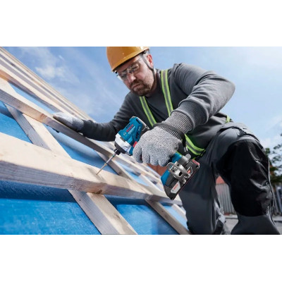 Гвинтоверт ударний акумуляторний Bosch Professional GDR 18V-215 18В 215Нм 3800об/хв M6-M16 кейс 1кг без АКБ та ЗП