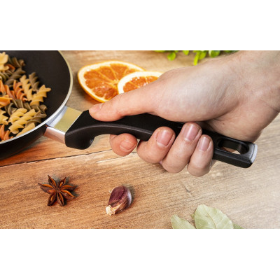 Сковорода Tefal Simply Clean, 24см, алюминий, бакелит, черный (B5670453)