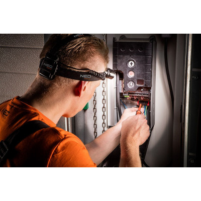 Neo Tools Ліхтар налобний на батарейках, AAAх3, 250лм, 3Вт, 3 функції освітлення, зум Neo Tools Ліхтар налобний на батарейках, AAAх3, 250лм, 3Вт, 3 функції освітлення, зум