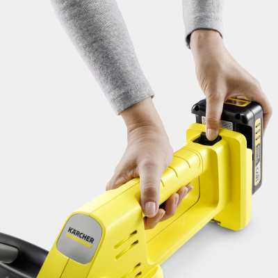 Кущоріз акумуляторний Karcher HGE 2-18 18В лезо 45см крок різу 18мм 2.34кг без АКБ та ЗП Кущоріз акумуляторний Karcher HGE 2-18 18В лезо 45см крок різу 18мм 2.34кг без АКБ та ЗП