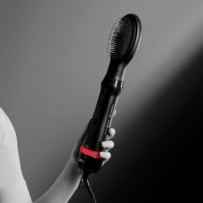 Фен-щітка Rowenta x Karl Lagerfeld Express Style, 800Вт, 3 режими, іоніз-я, чохол, чорний Фен-щітка Rowenta x Karl Lagerfeld Express Style, 800Вт, 3 режими, іоніз-я, чохол, чорний