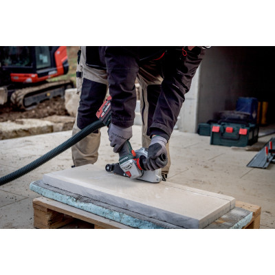 Шліфмашина кутова акумуляторна Metabo WVB 18 LT BL 11-125 Quick 125мм 18В 2х5.5А·год 2800-10000об/хв 1.8кг Шліфмашина кутова акумуляторна Metabo WVB 18 LT BL 11-125 Quick 125мм 18В 2х5.5А·год 2800-10000об/хв 1.8кг