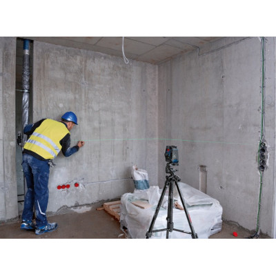 Нівелір лазерний Bosch Professional GCL 2-50 G до 15м ±0.3мм/м зелений промінь з штативом BT 150 тримачем RM 10 чохлом мішенню 0.58кг
